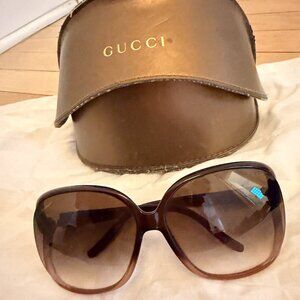 100% Authentic GUCCI Sunglasses-Oversized/chocolate brown/heart logo